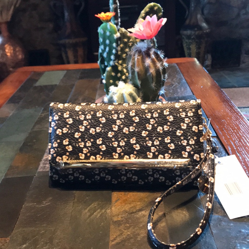Steve Madden Floral Print wallet